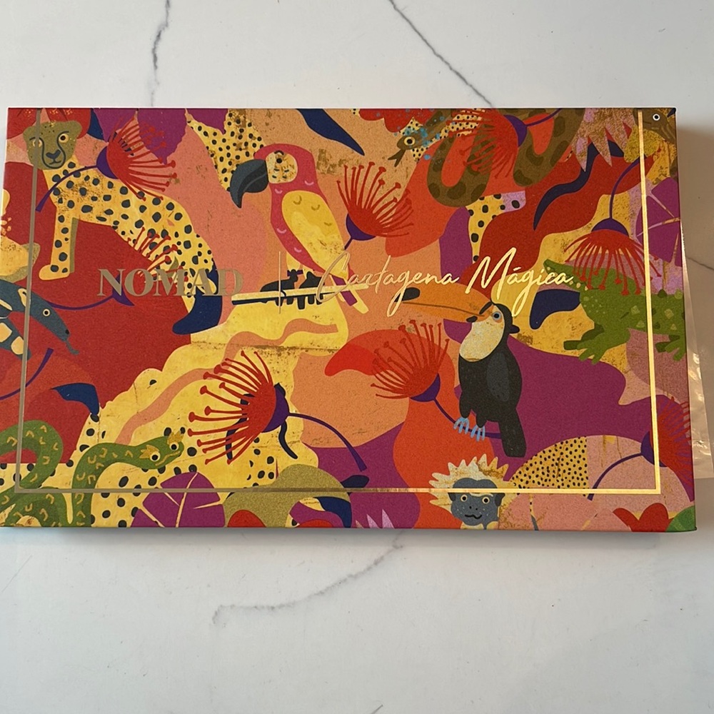 Nomad Cartagena Mágica Palette like new!